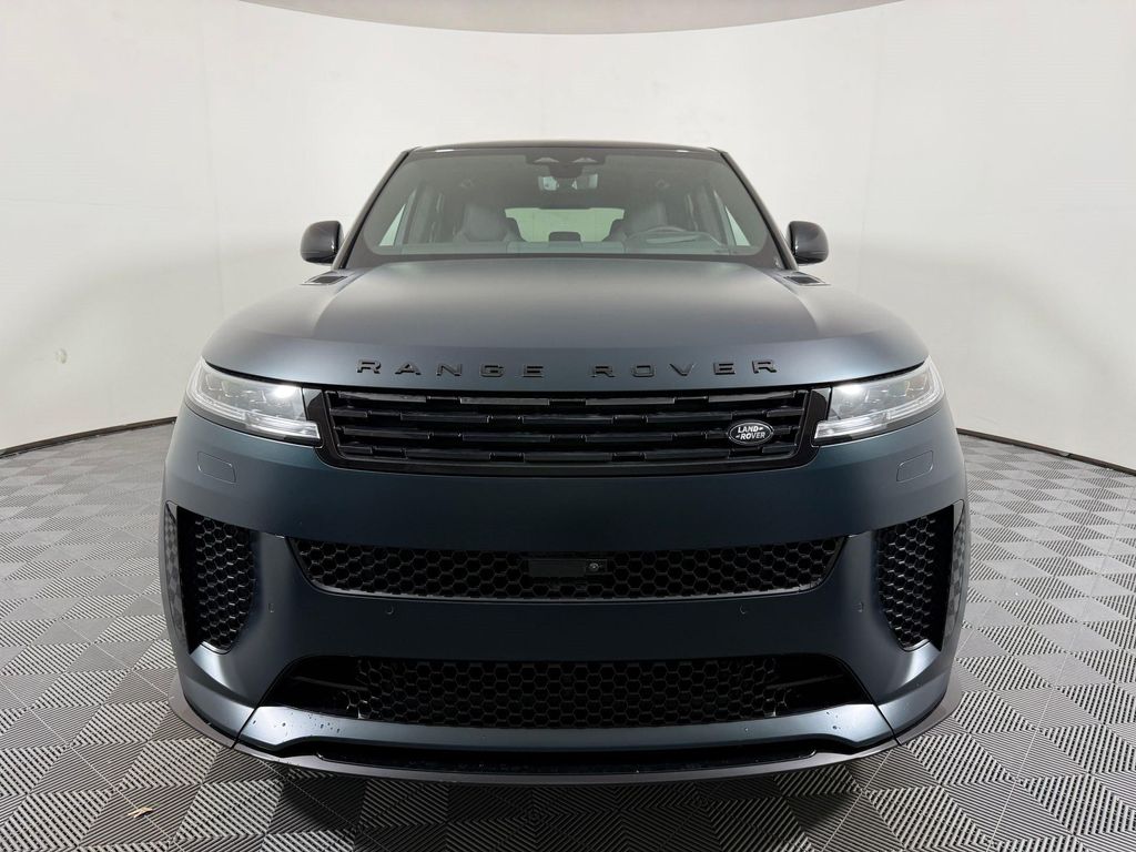 صورة 6 لـ 2026 LAND Rover RANGE ROVER SPORT P635 SV