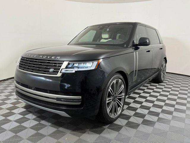 New 2026 Land Rover Range Rover P400 SE 7 Seat