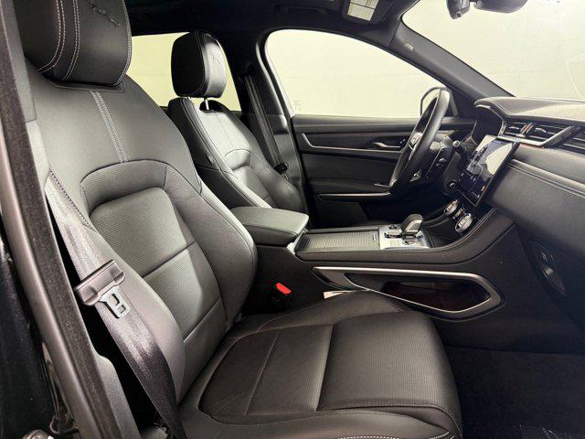 صورة مصغرة 27 لـ 2026 Jaguar F-PACE R-DYNAMIC S P250 AWD AUTOMATIC