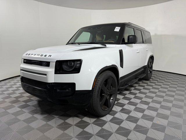 New 2026 Land Rover Defender P400 X-Dynamic SE