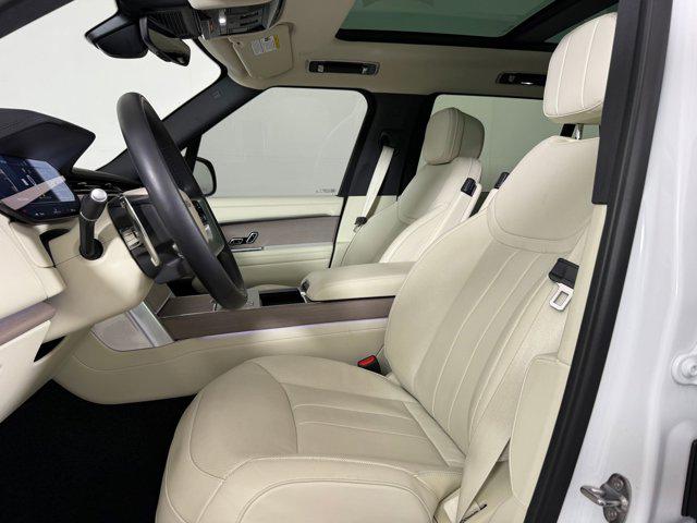 2025 LAND Rover RANGE ROVER P530 SE 7 SEAT thumbnail 5
