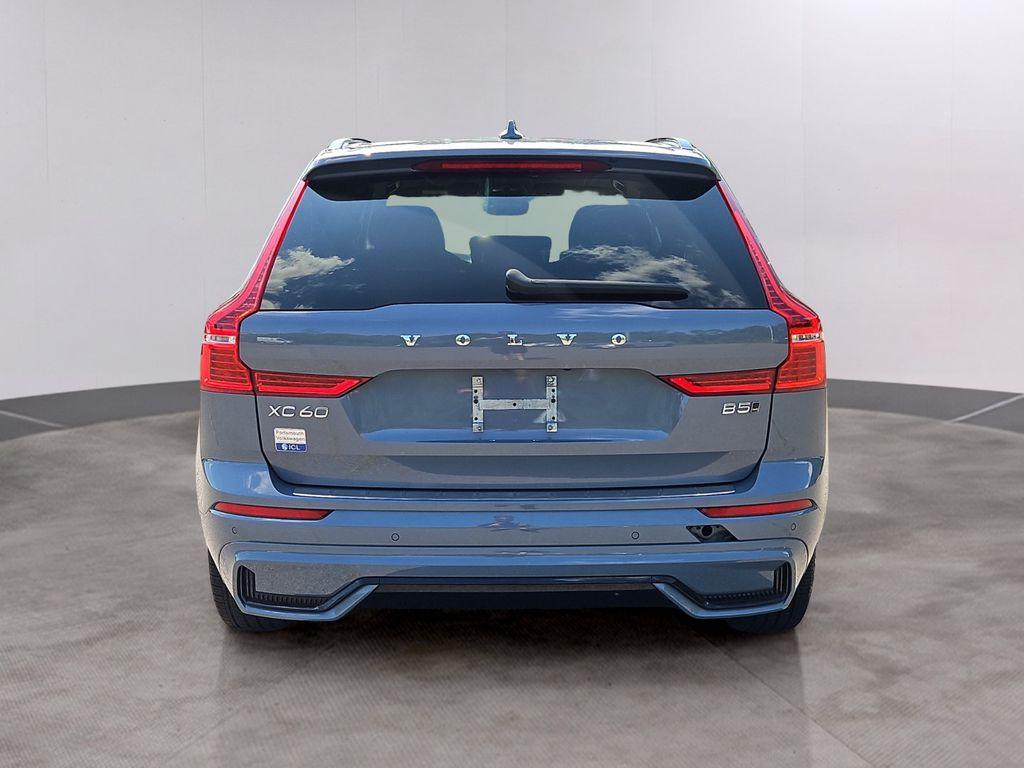 2023 Volvo XC60 B5 ULTIMATE DARK THEME 照片 5