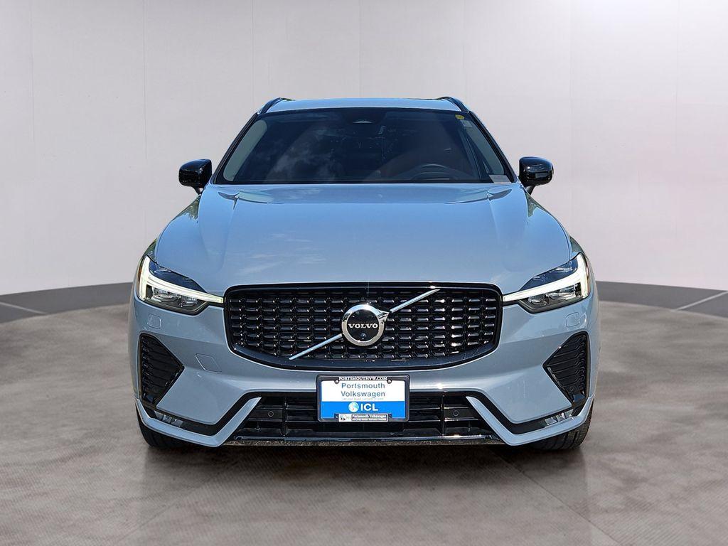 صورة 2 لـ 2023 Volvo XC60 B5 ULTIMATE DARK THEME