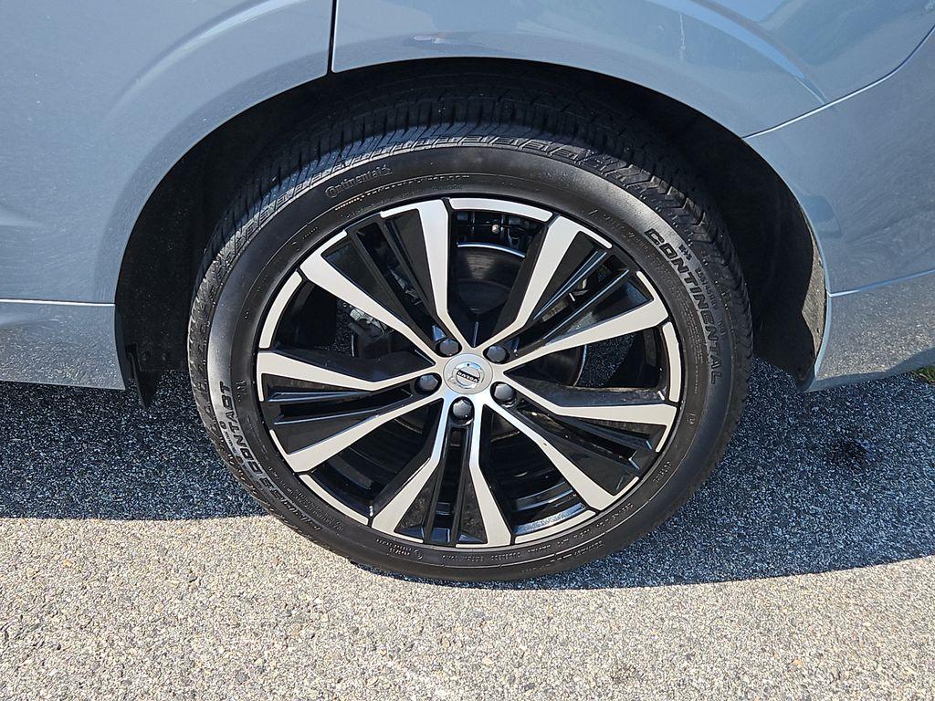 صورة 8 لـ 2023 Volvo XC60 B5 ULTIMATE DARK THEME