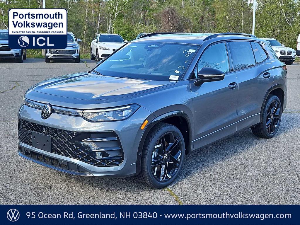 New 2026 Volkswagen Tiguan 2.0T SE R-Line Black