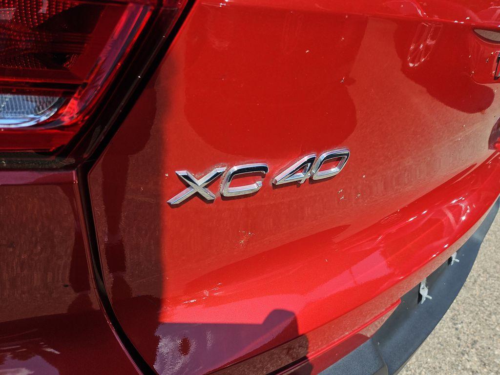 2023 Volvo XC40 B5 PLUS BRIGHT THEME 照片 4