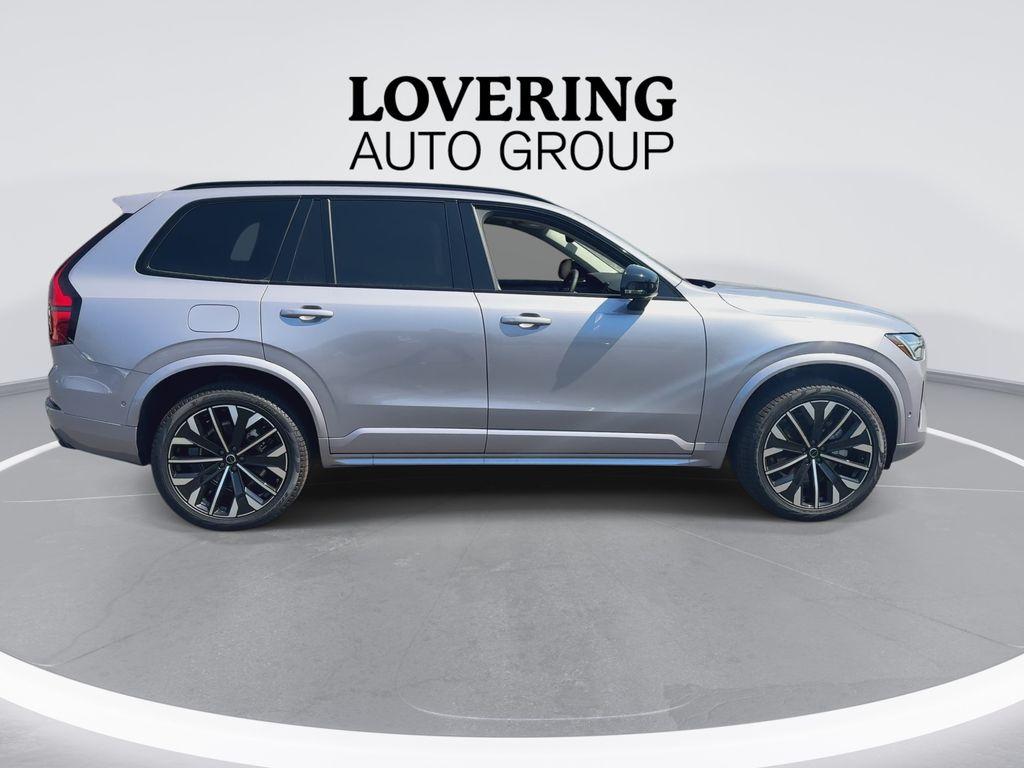 صورة 9 لـ 2026 VOLVO XC90 B6 ULTRA DARK THEME 6-SEATER
