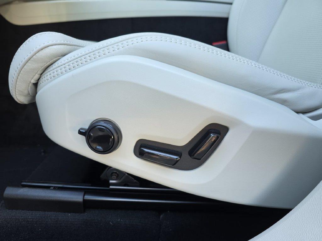 صورة مصغرة 15 لـ 2027 Volvo XC60 B5 ULTRA