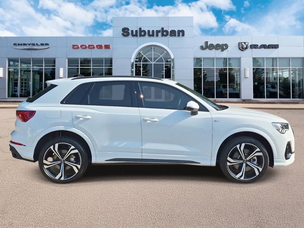 صورة 9 لـ 2024 AUDI Q3 45 S LINE PREMIUM