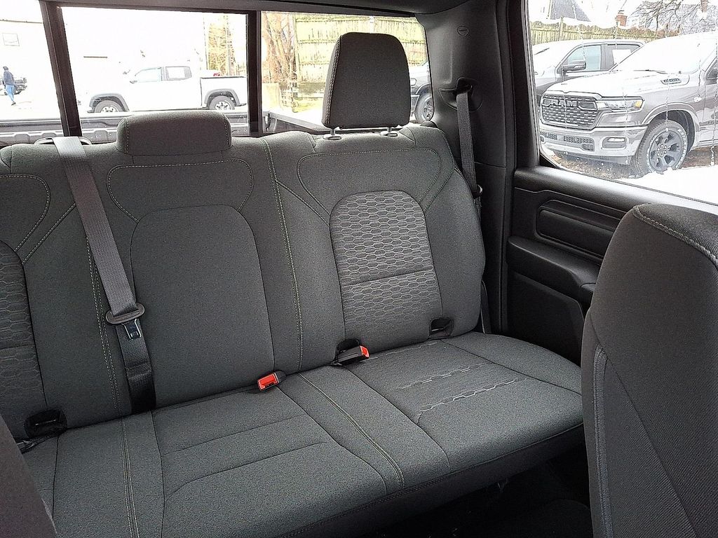 2026 RAM 1500 EXPRESS 缩略图 16