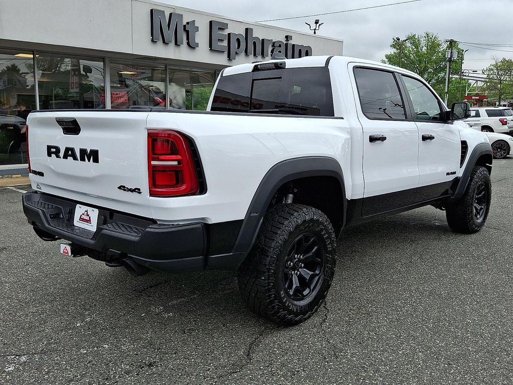2026 RAM 1500 RHO CREW CAB 4X4 5'7' BOX — фото 5