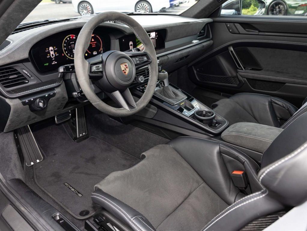 2026 Porsche 911 GT3 — миниатюра 21