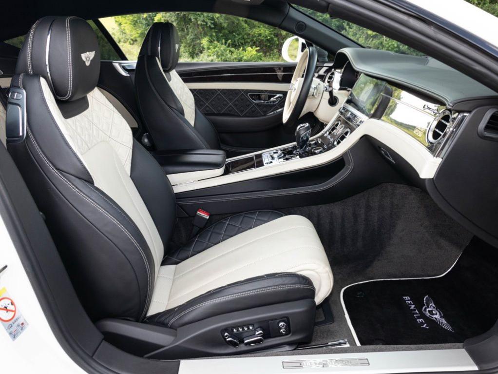 صورة مصغرة 60 لـ 2020 Bentley CONTINENTAL GT V8
