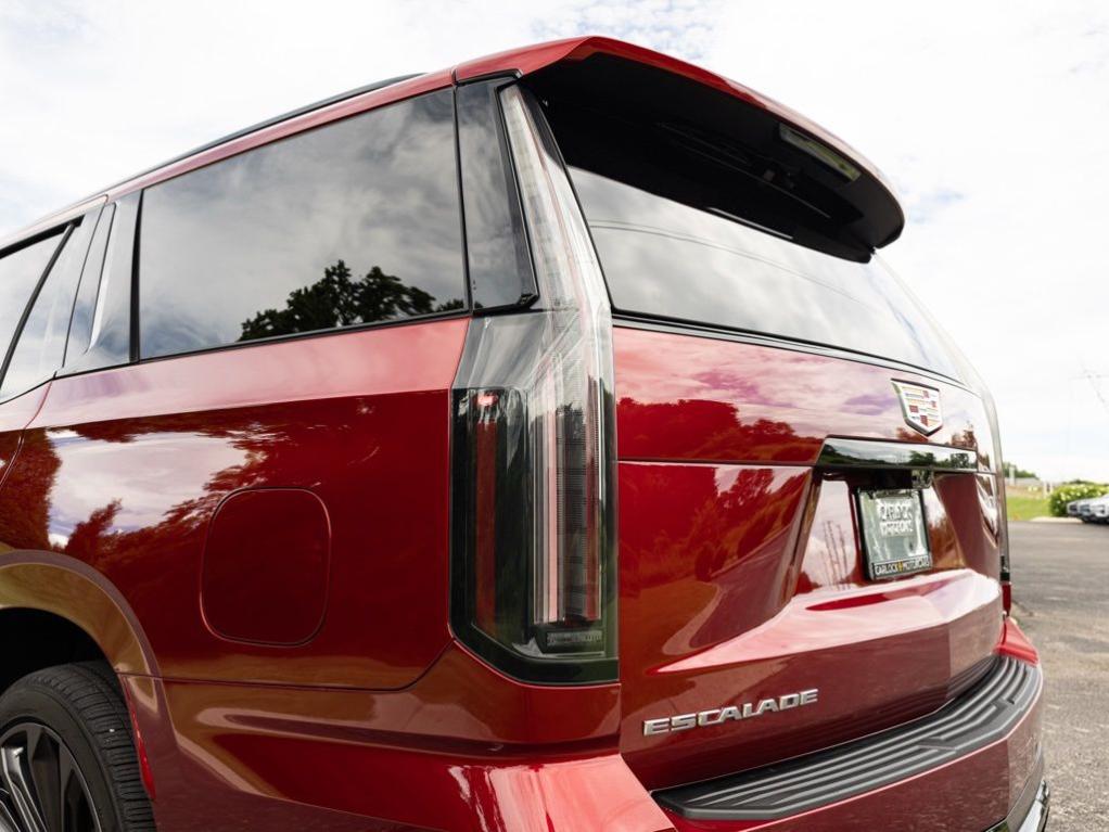 2025 Cadillac ESCALADE V-SERIES thumbnail 62