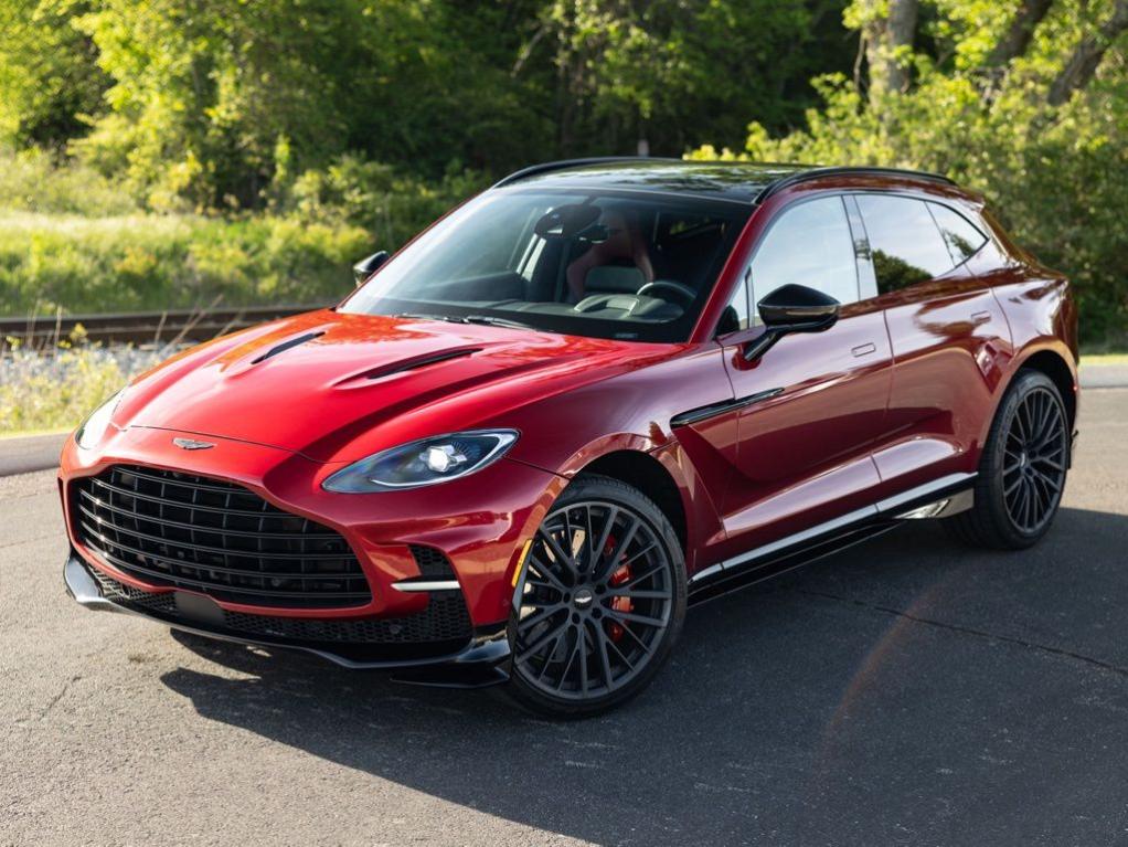 2024 ASTON MARTIN DBX 707 photo 2