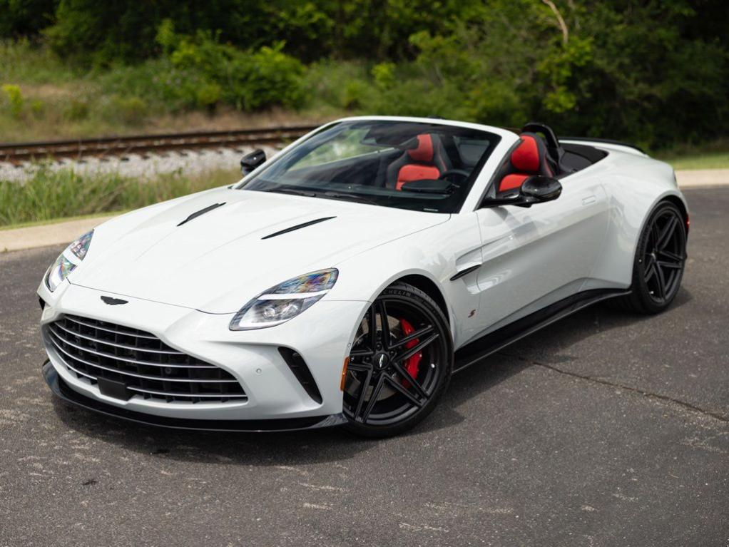 2026 ASTON MARTIN VANTAGE S photo 2
