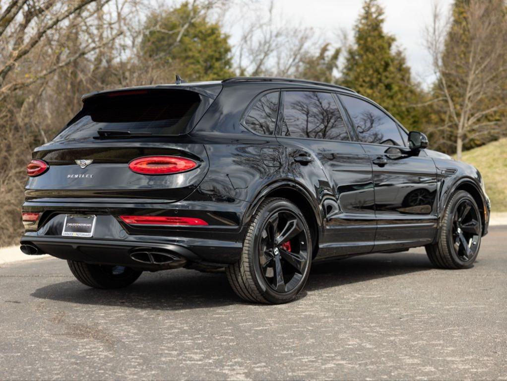 2025 BENTLEY BENTAYGA V8 photo 3