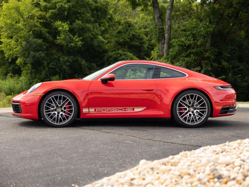 صورة 3 لـ 2024 Porsche 911 CARRERA S