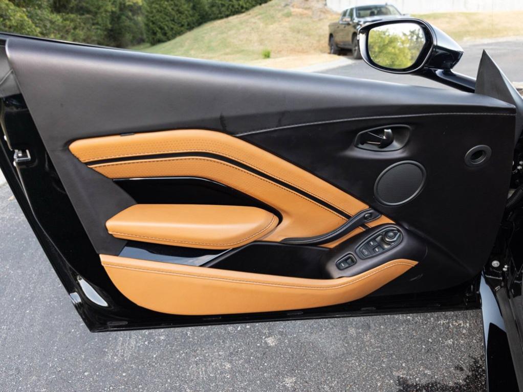 2022 Aston Martin VANTAGE 缩略图 18
