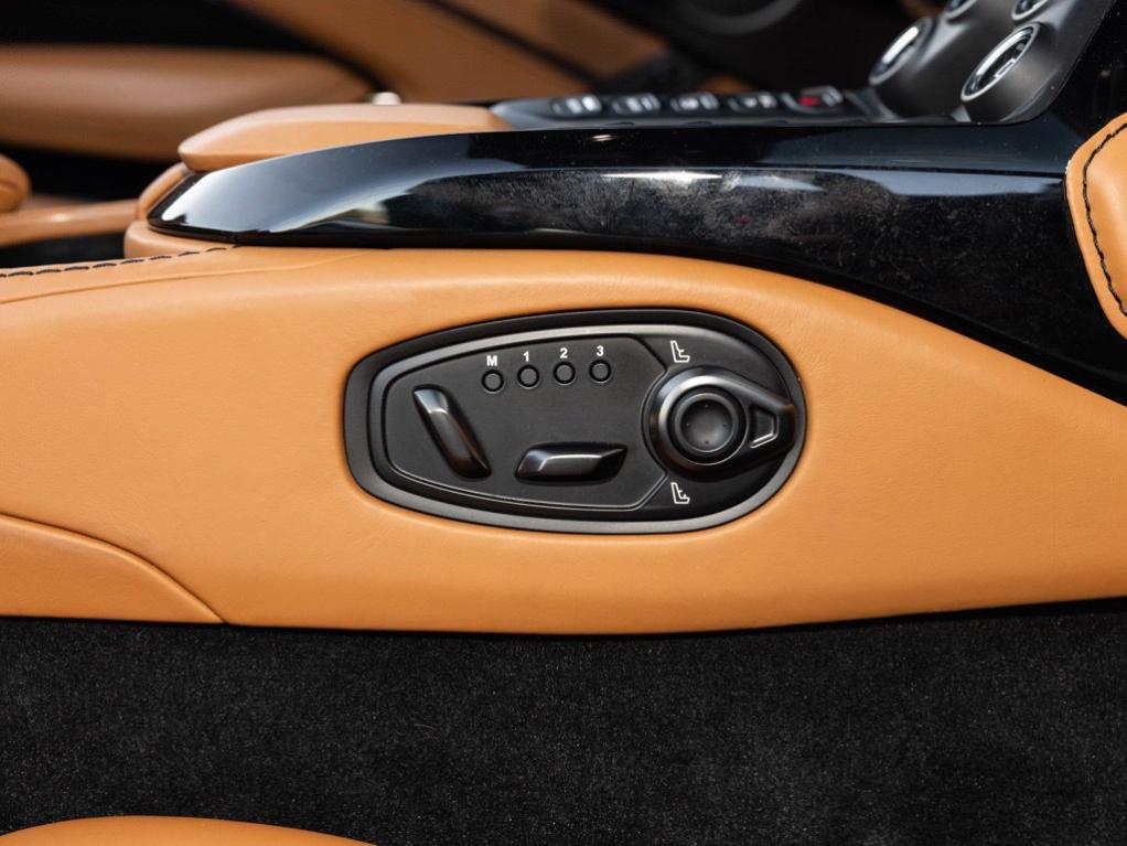 2022 Aston Martin VANTAGE 缩略图 48