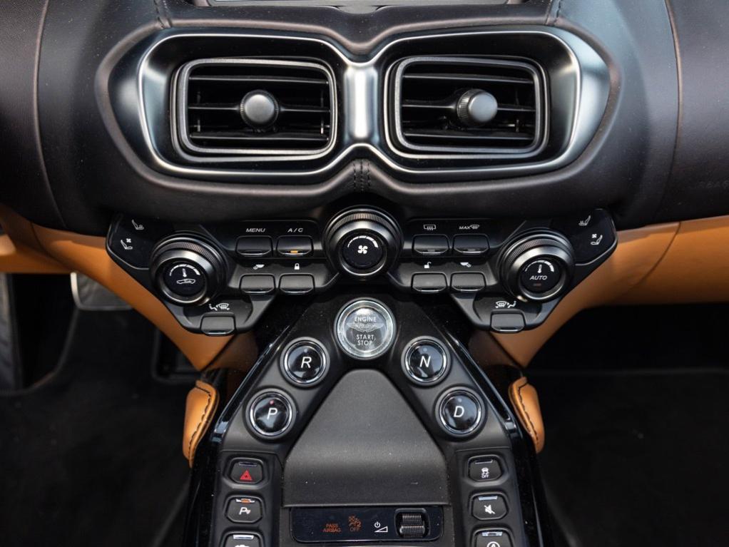 2022 Aston Martin VANTAGE 缩略图 39