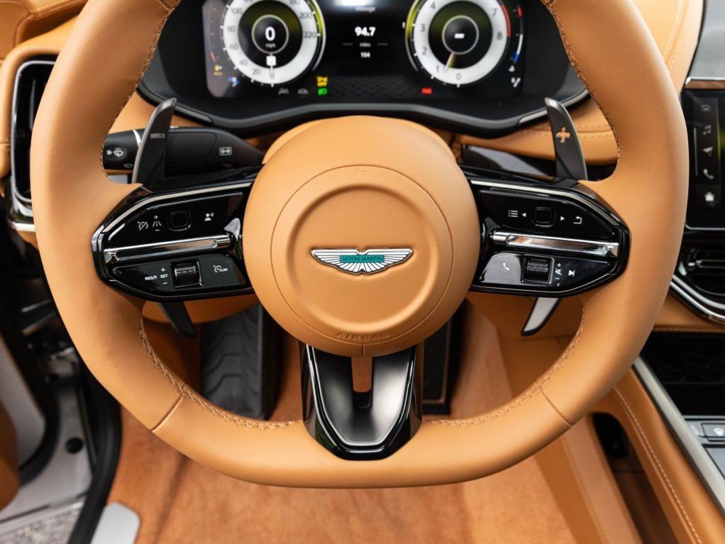 2026 Aston Martin DBX 707 — миниатюра 28