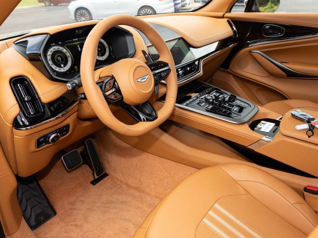 2026 Aston Martin DBX 707 — миниатюра 19