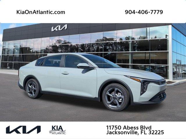 New 2026 Kia K4 LXS