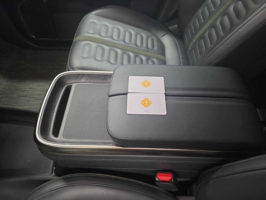 2024 Rivian R1S ADVENTURE PACKAGE — миниатюра 31