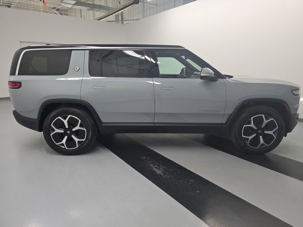 2024 Rivian R1S ADVENTURE PACKAGE — фото 6
