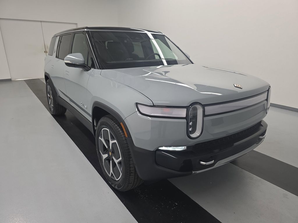 2024 Rivian R1S ADVENTURE PACKAGE — фото 7