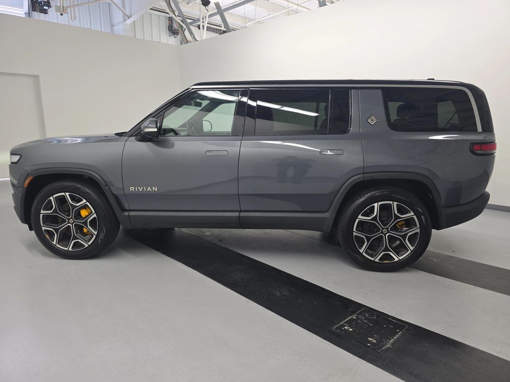 2022 Rivian R1S LAUNCH EDITION — фото 2