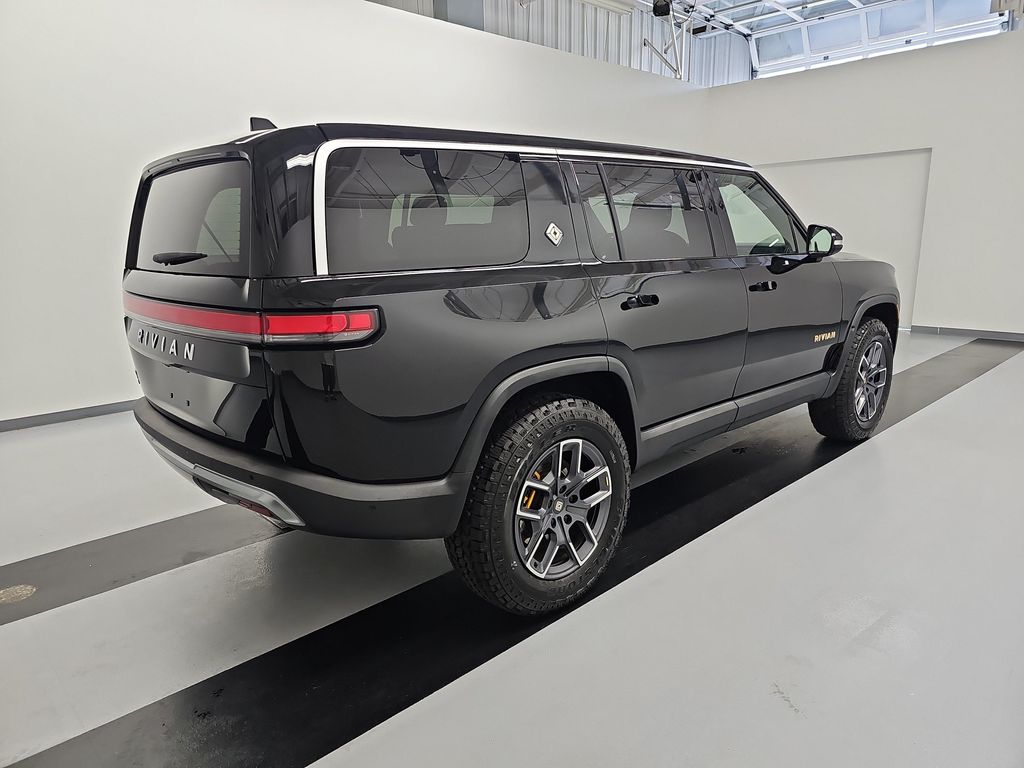 صورة 5 لـ 2023 Rivian R1S ADVENTURE