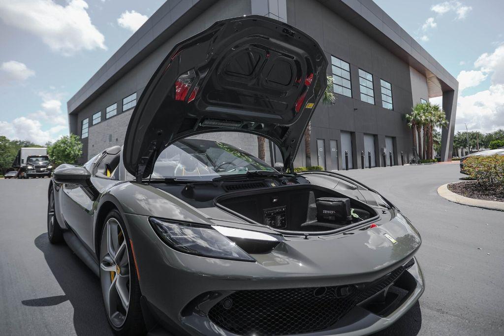 صورة مصغرة 24 لـ 2025 Ferrari 296 GTS
