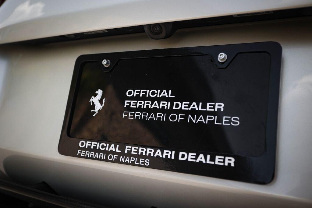 2021 Ferrari 812 GTS — фото 17