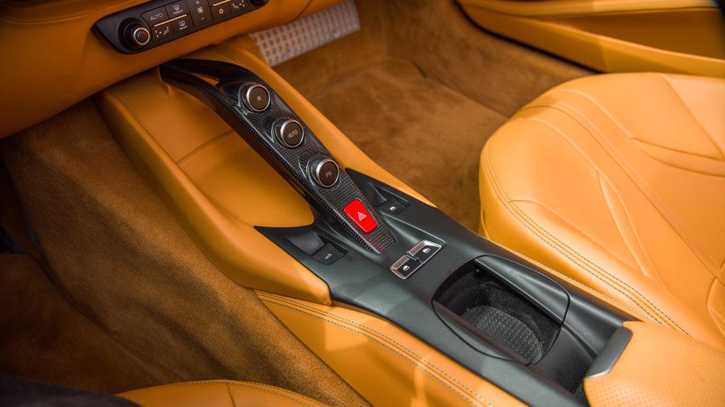 2022 Ferrari 812 GTS — миниатюра 23