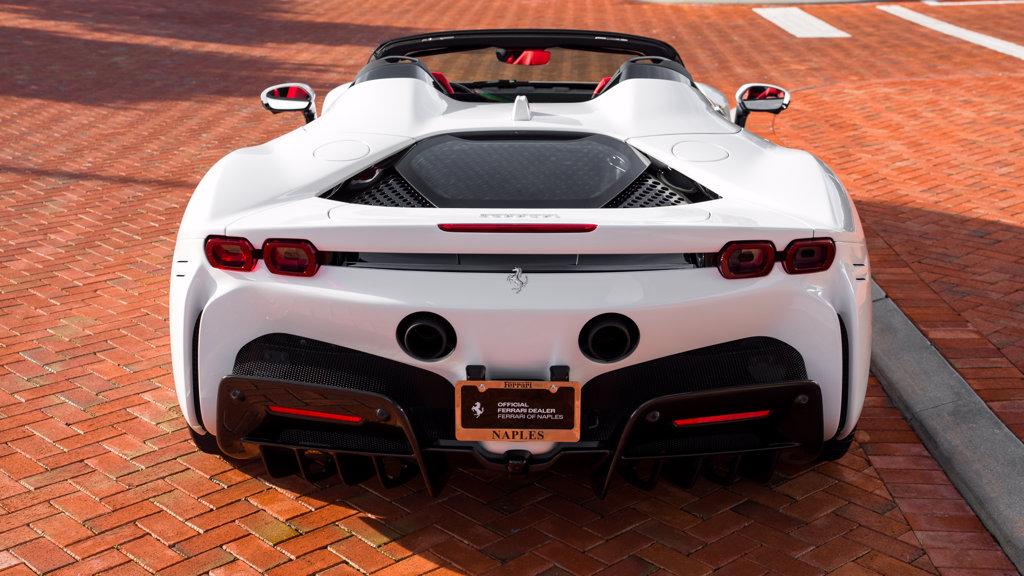 صورة 6 لـ 2023 Ferrari SF90 SPIDER