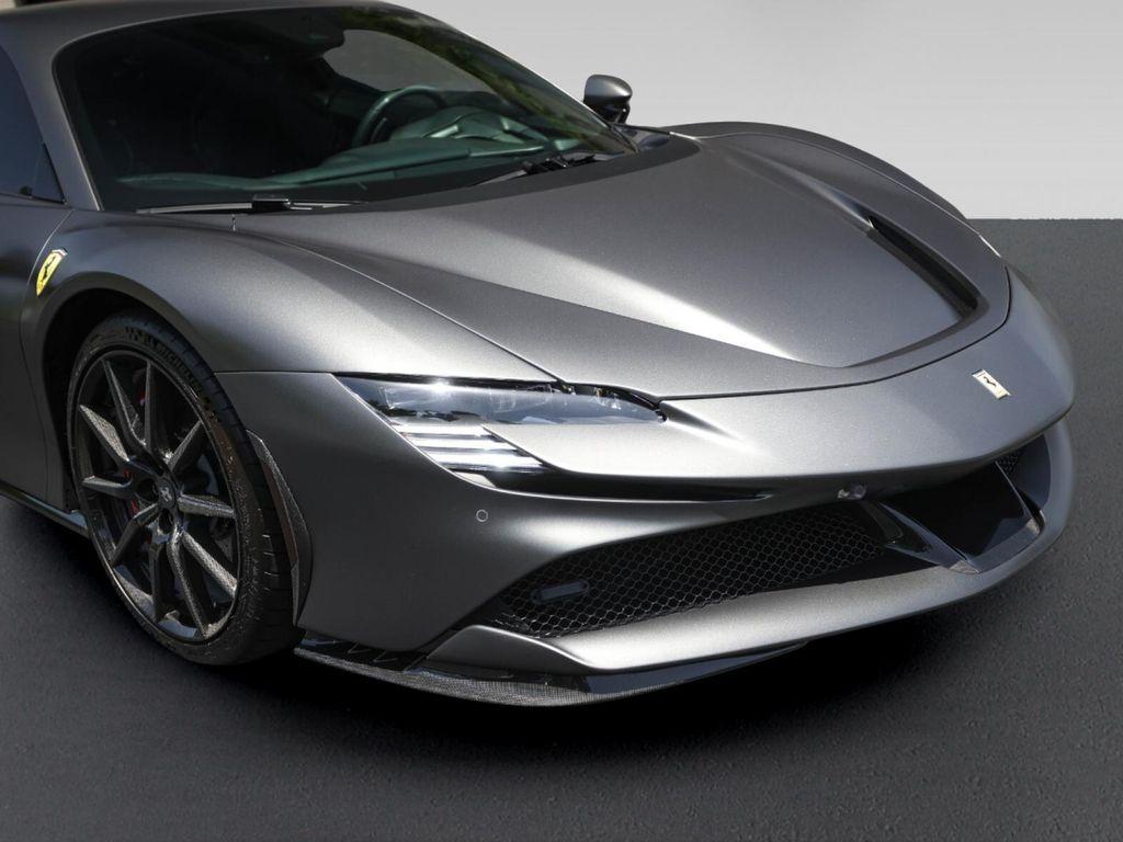 FERRARI SF90 STRADALE - 10