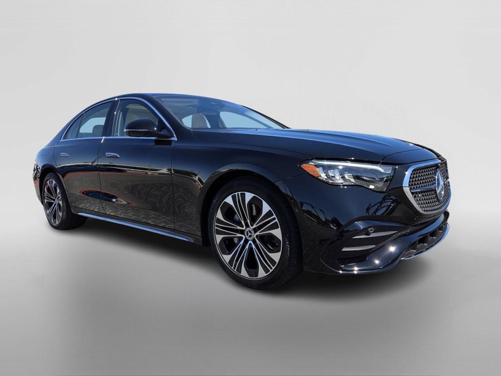 MERCEDES-BENZ E-CLASS - 7