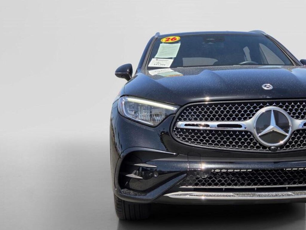 MERCEDES-BENZ GLC - 10