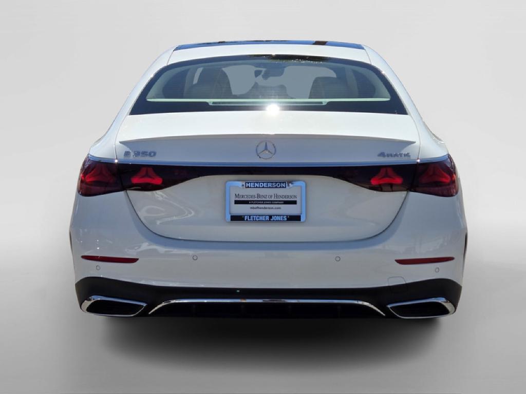 MERCEDES-BENZ E-CLASS - 4