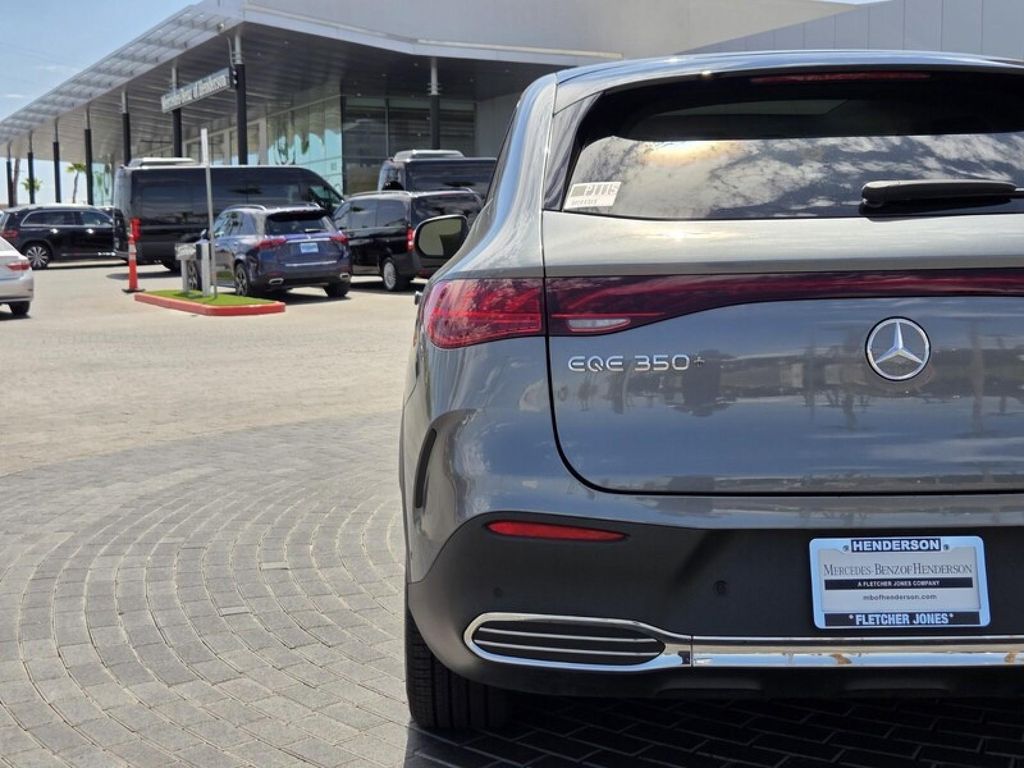 2023 Mercedes-BENZ EQE 缩略图 11