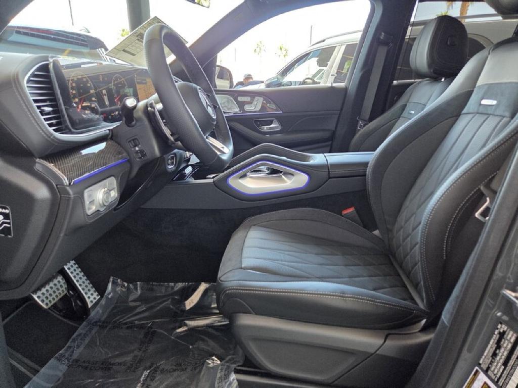 2026 Mercedes-BENZ AMG GLE 63 S — миниатюра 11