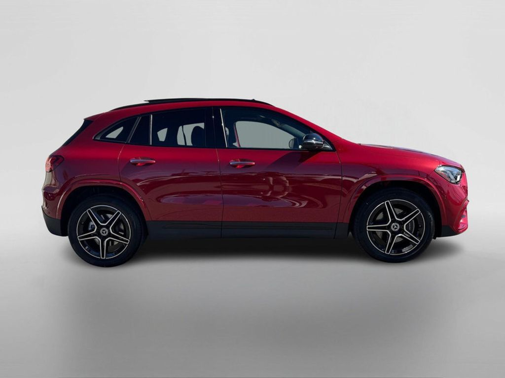 MERCEDES-BENZ GLA - 6
