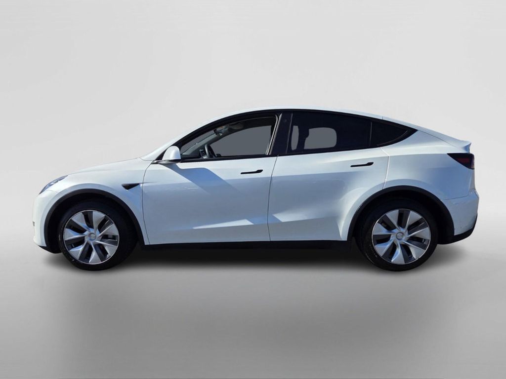 TESLA MODEL Y LONG RANGE - 2