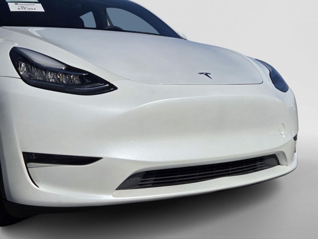 TESLA MODEL Y LONG RANGE - 9