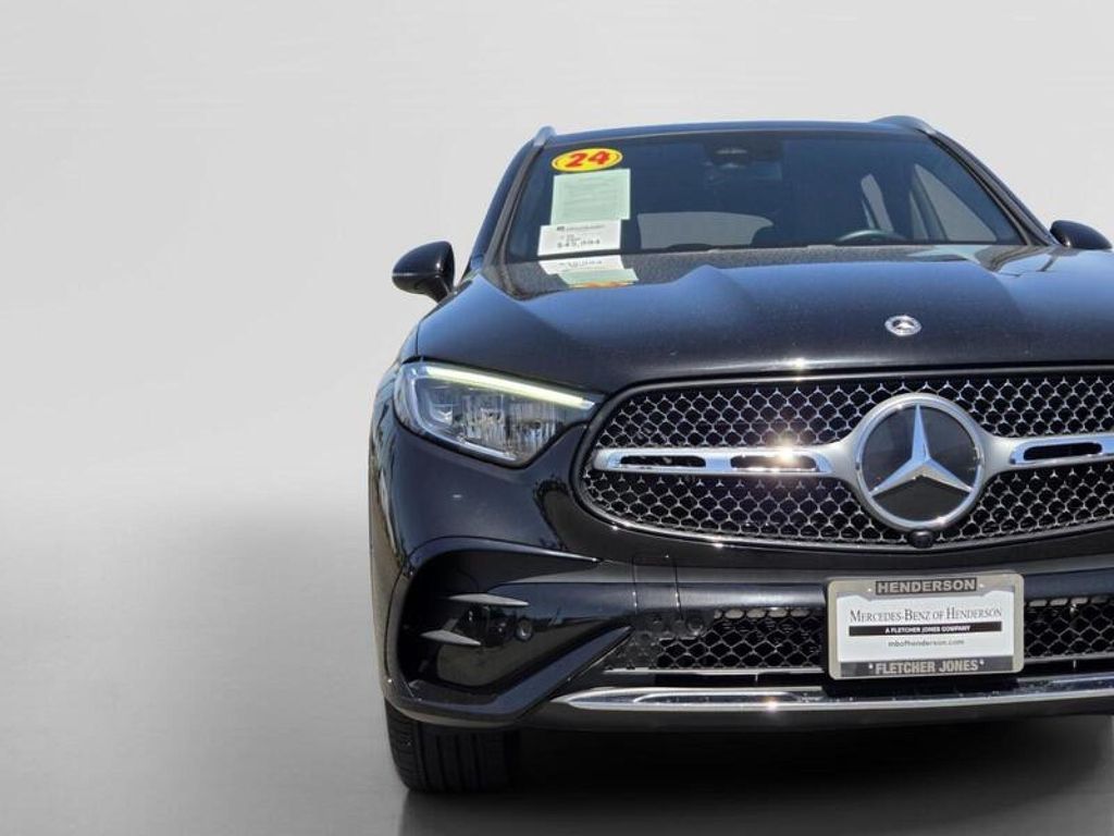 MERCEDES-BENZ GLC - 10