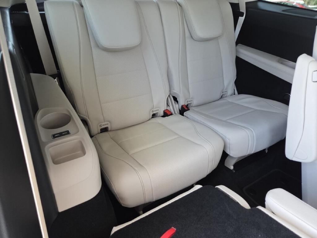 2026 Mercedes-BENZ GLS 缩略图 18