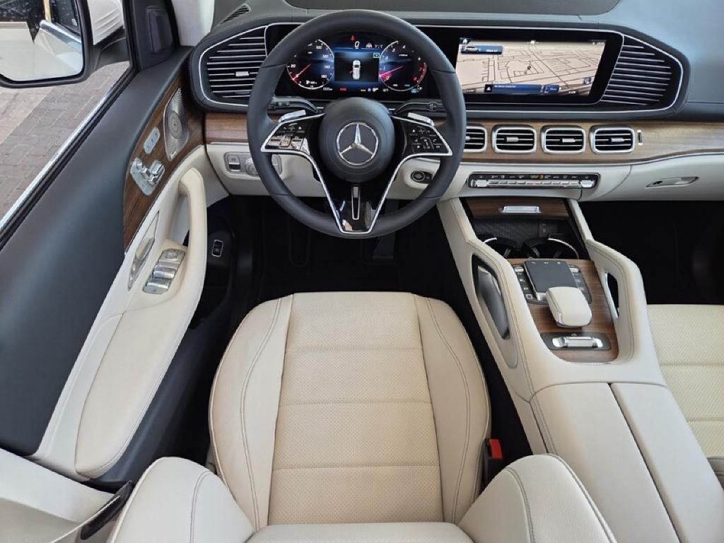 2026 Mercedes-BENZ GLS 缩略图 16