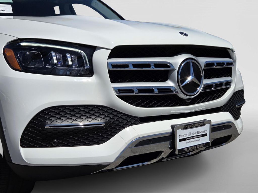 MERCEDES-BENZ GLS - 9